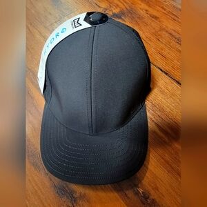 Melin The Legend Hydro Performance Dad Hat Mens Snapback Cap - Classic